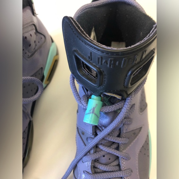 AIR JORDAN HIGH TOP BASKET SNEAKERS IN SIZE 5.5 big girl or women - Picture 9 of 9